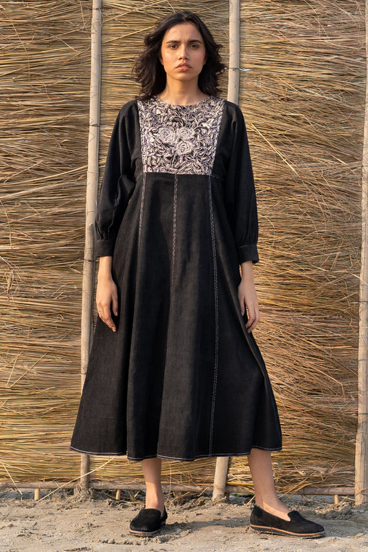 Linda Panel dress Black