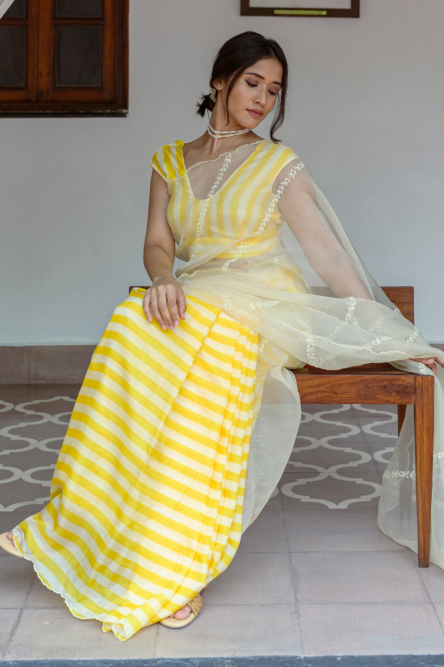 Viscose tabby sleeveless blouse