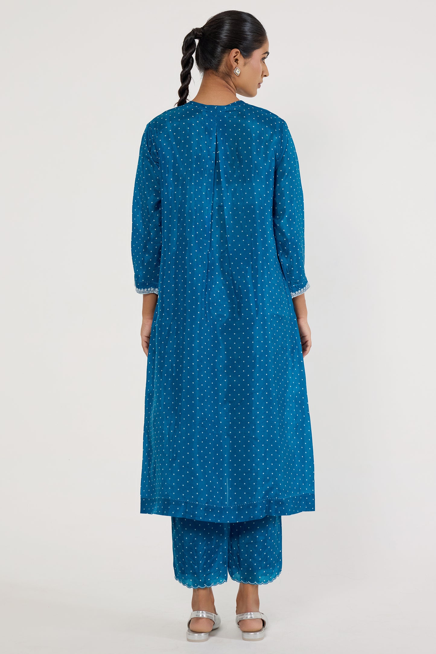 Lola Kurta