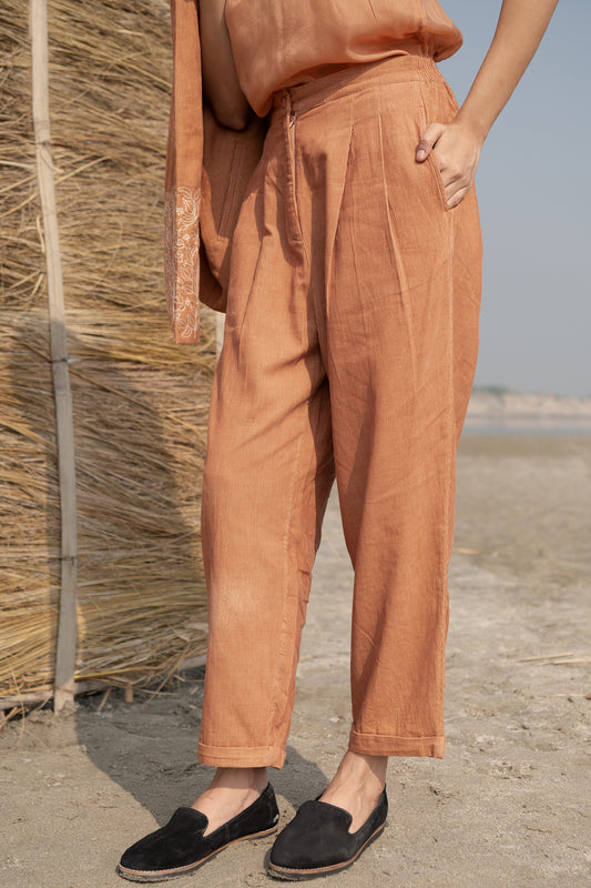 Sara Trouser
