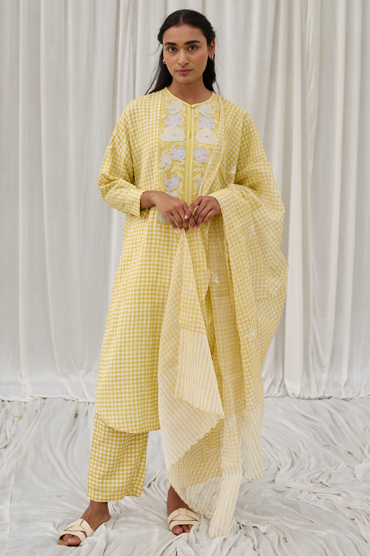 Handwoven kotadoriya stole